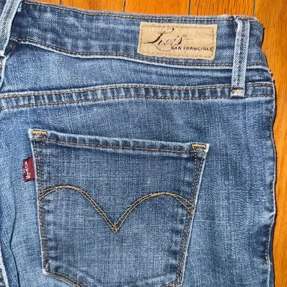 LEVI'S Flared Navy Jeans, Size 6 - Picture 4 of 5